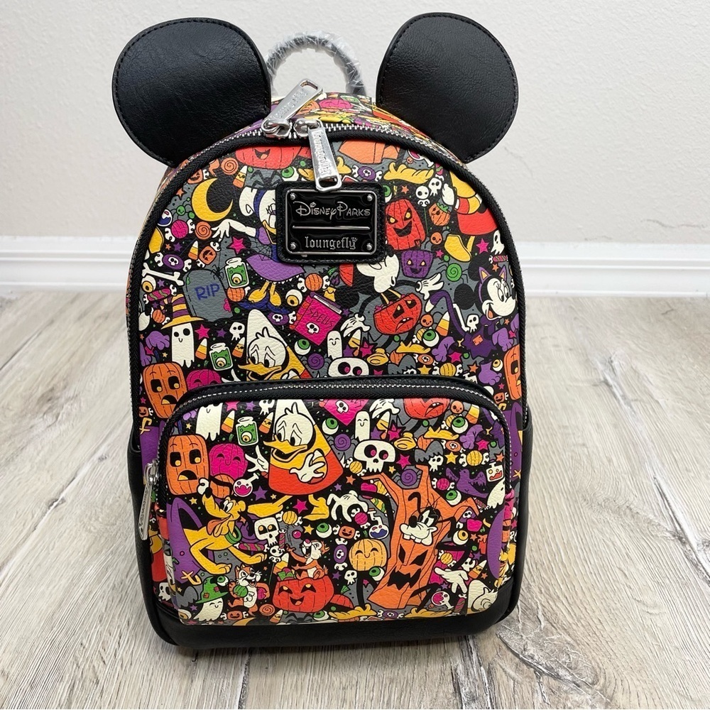 Disney Halloween Loungefly Backpack - Picture 8 of 8